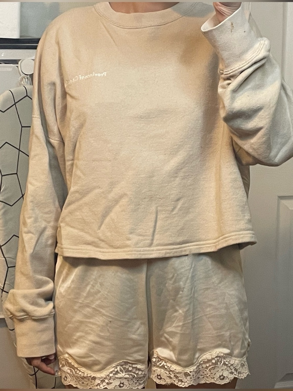 Relaxed Crewneck Sweatshirt - Cream - Picture 12 of 12